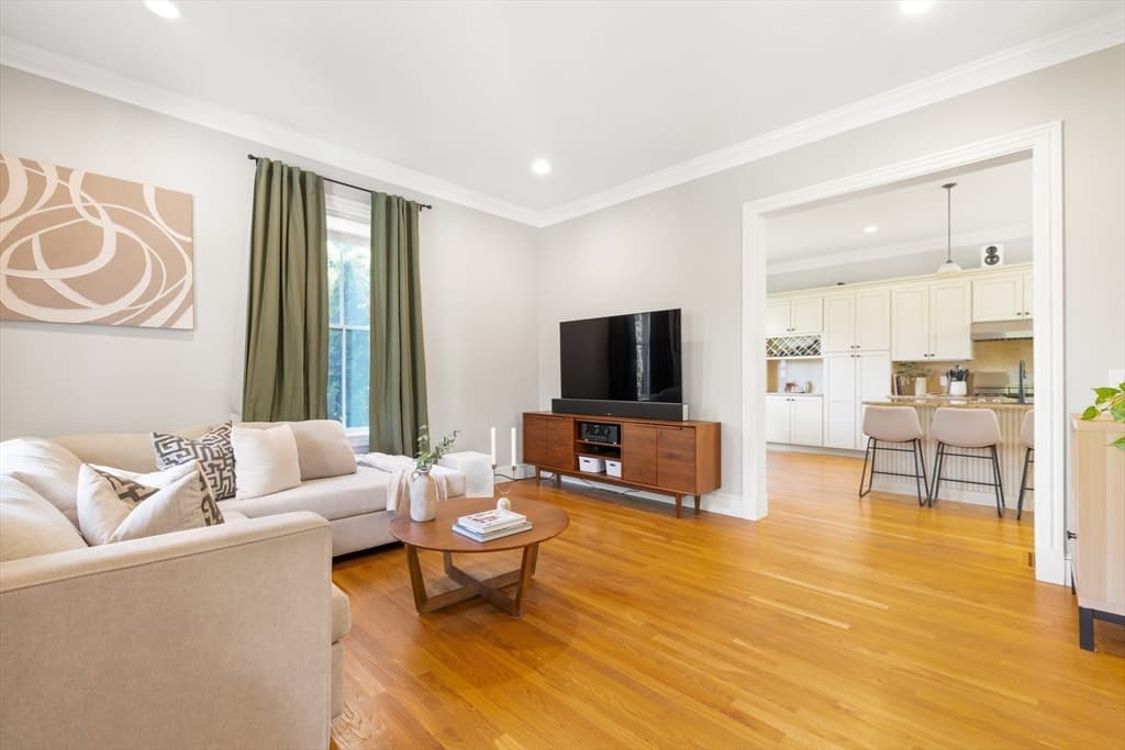 160 Walnut St # A, Newton MA 02460 photo 4