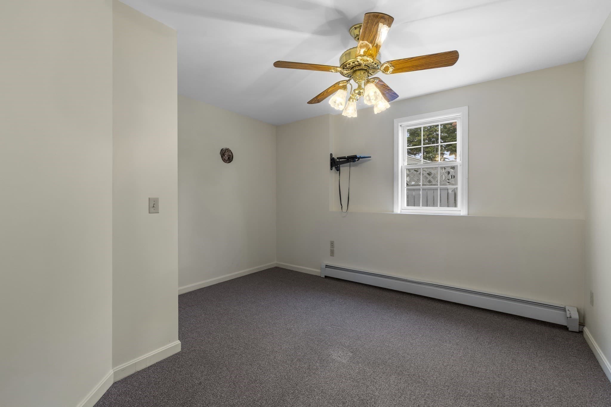 Single Family Residence at 431 Berlin Rd, Marlborough MA 01752, photo 39 of 42