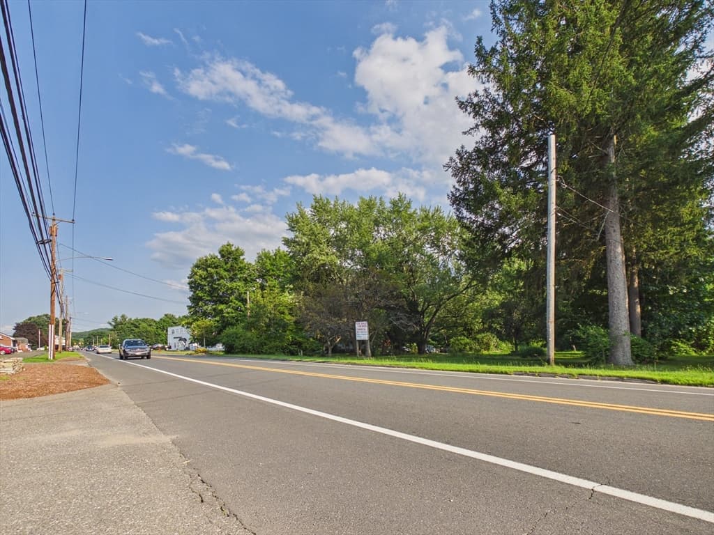 2431 Boston Rd, Wilbraham MA 01095 photo 9