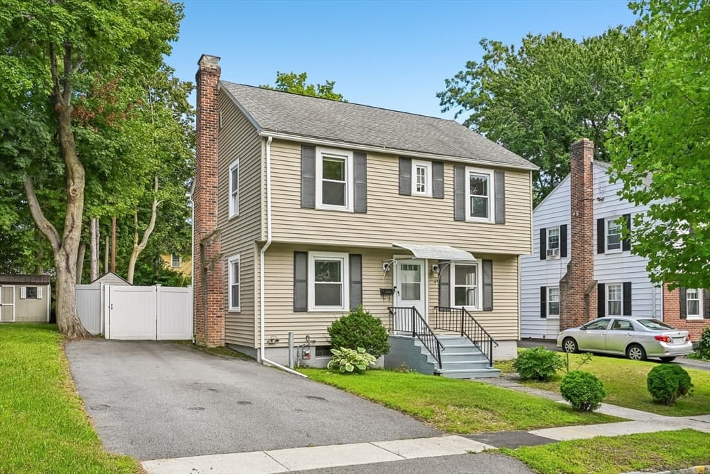 19 Walworth Street, Worcester MA 01602
