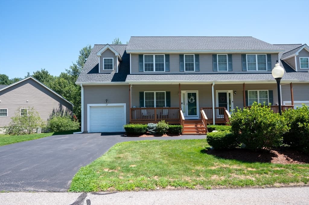 17 Oakes Cir # 17, Millbury MA 01527