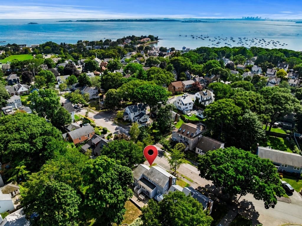 53 Sargent Rd, Swampscott MA 01907