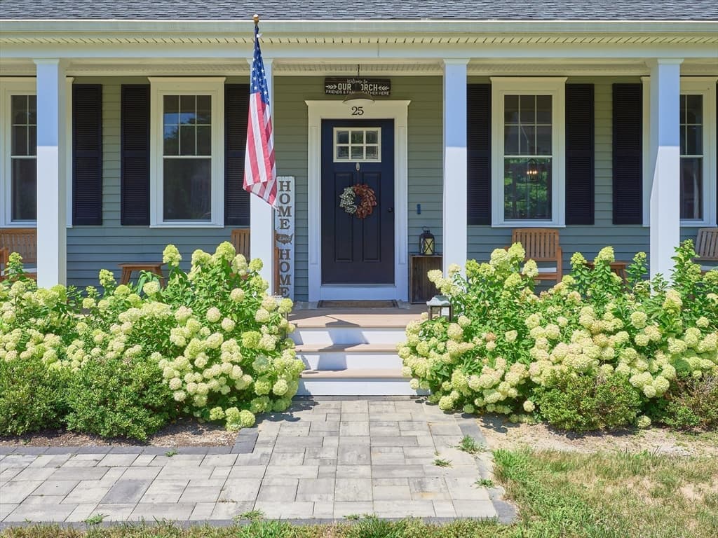 25 Cobblestone Ln, Middleboro MA 02346 photo 3