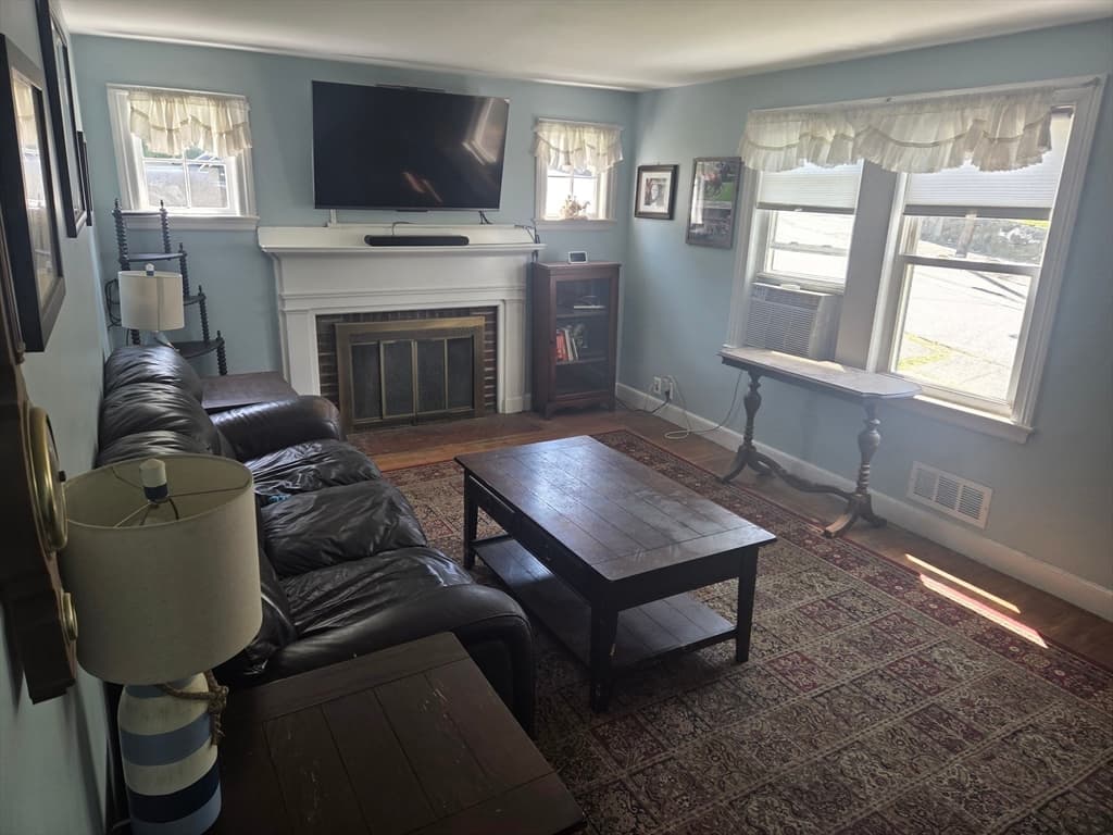 10 Duke Street, Swampscott MA 01907 photo 6
