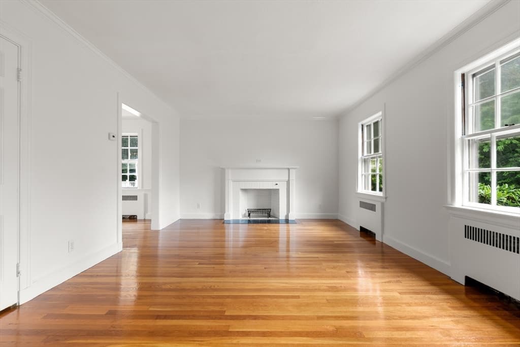 204 Thacher St, Milton MA 02186 photo 6