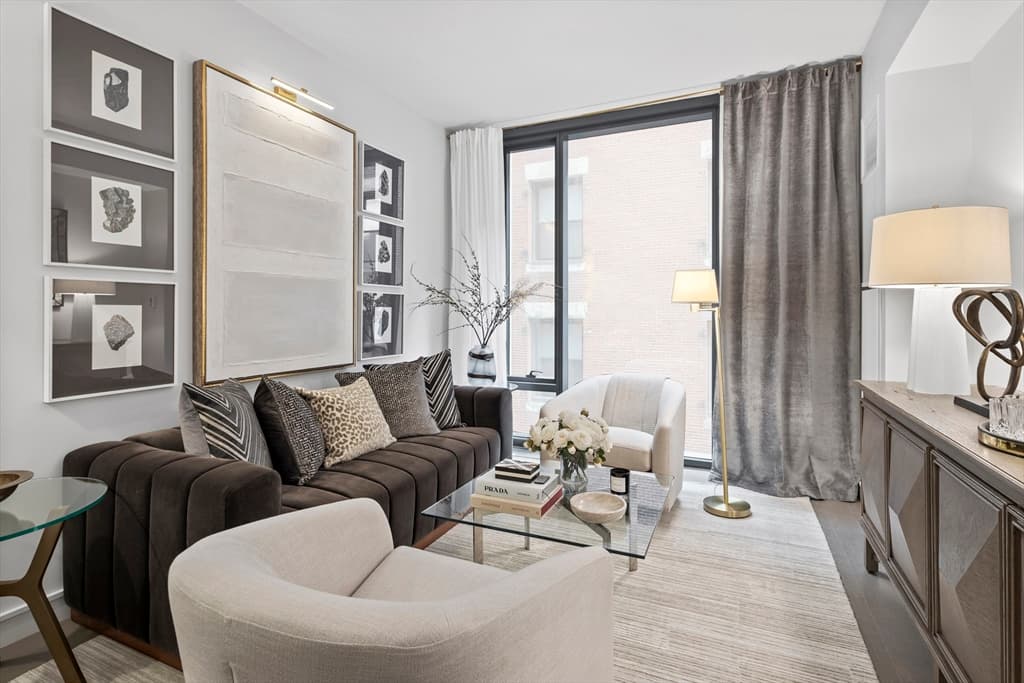 55 Lagrange St # 905, Boston MA 02116
