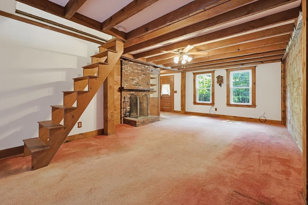 525 Clark St, Gardner MA 01440 photo 3