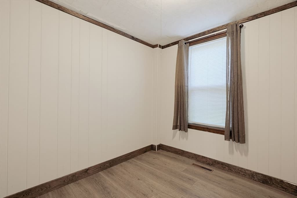 525 Clark St, Gardner MA 01440 photo 11