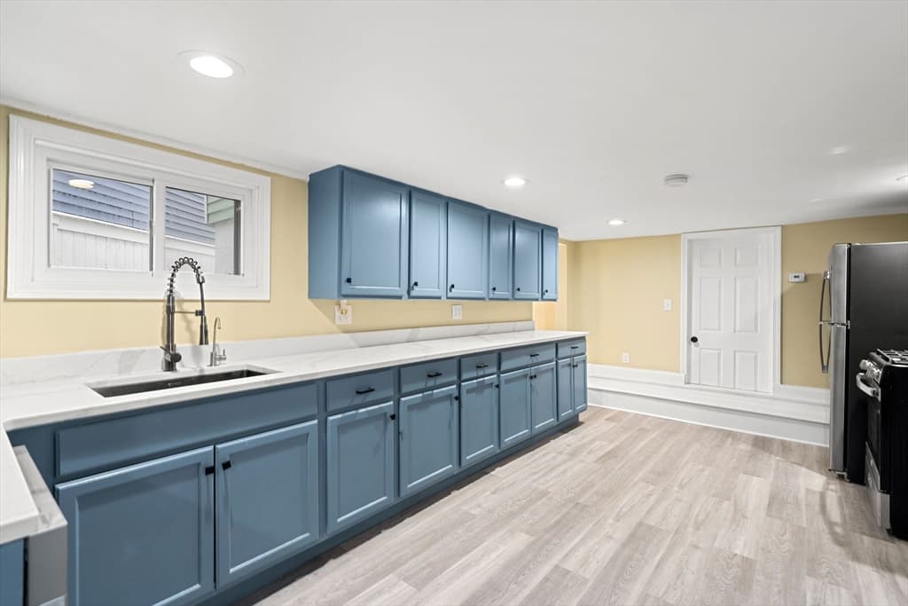 851 Quincy Shore Dr, Quincy MA 02170 photo 14
