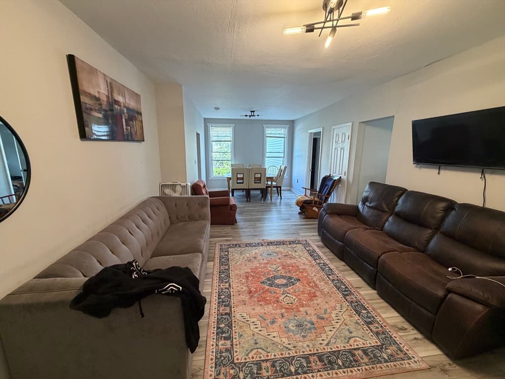34 Newbury, Worcester MA 01609 photo 2