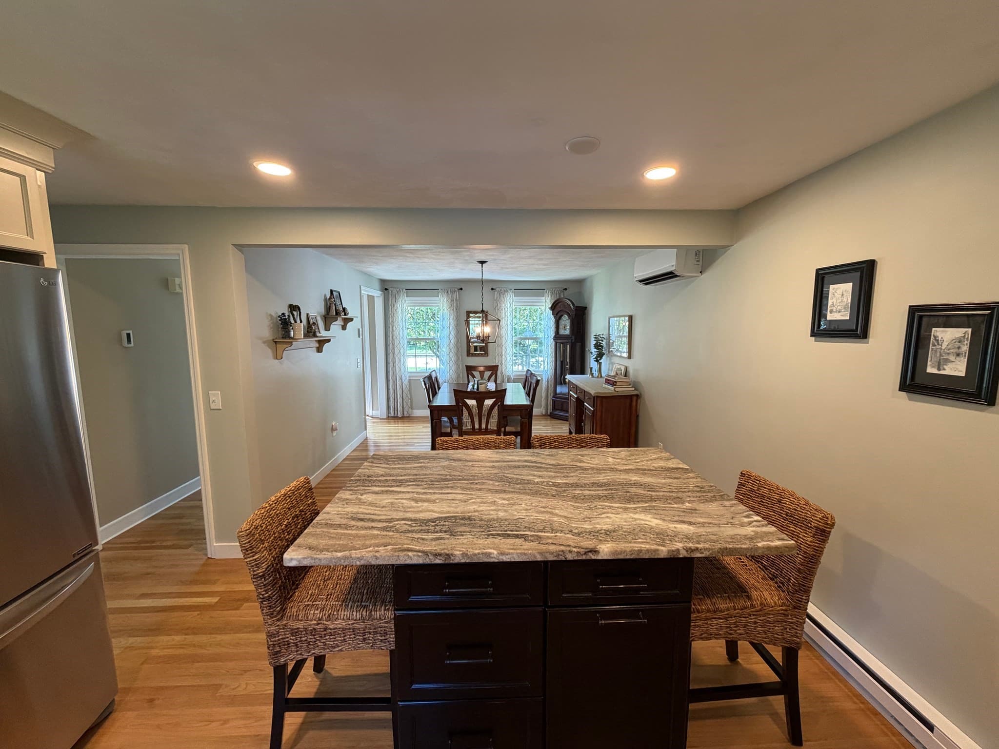 Single Family Residence at 4 Robertson Rd, Auburn MA 01501, Auburn, photo 6 of 32