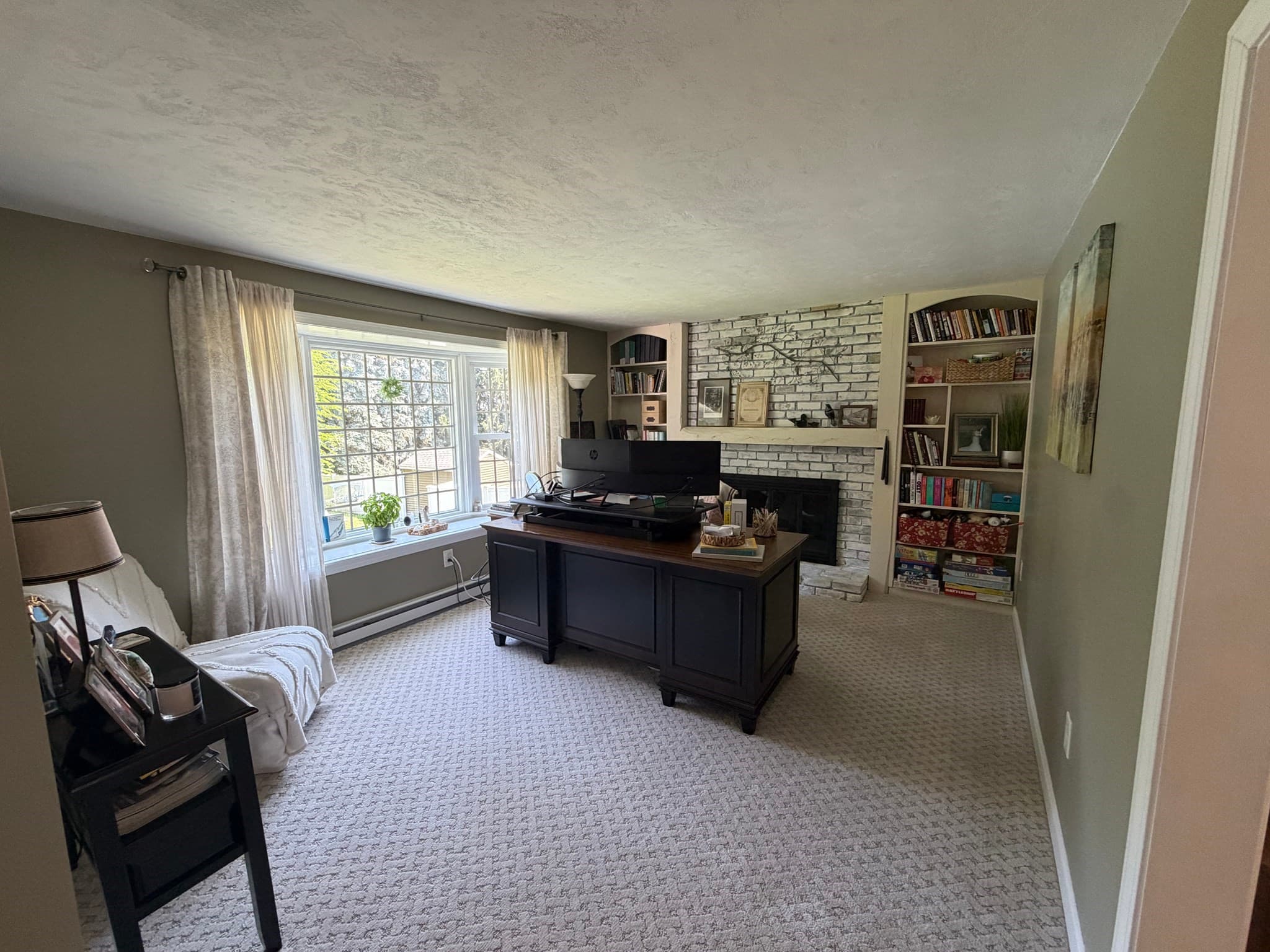 Single Family Residence at 4 Robertson Rd, Auburn MA 01501, Auburn, photo 17 of 32