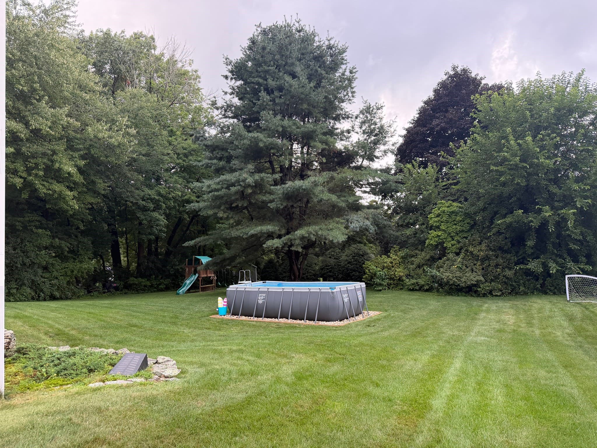 Single Family Residence at 4 Robertson Rd, Auburn MA 01501, Auburn, photo 3 of 32