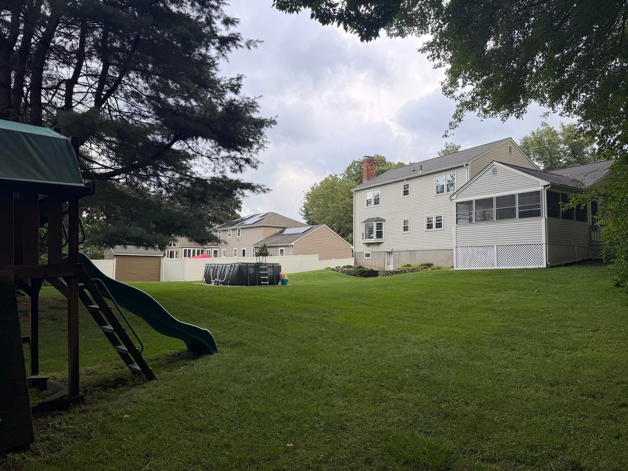 Single Family Residence at 4 Robertson Rd, Auburn MA 01501, Auburn, photo 5 of 32