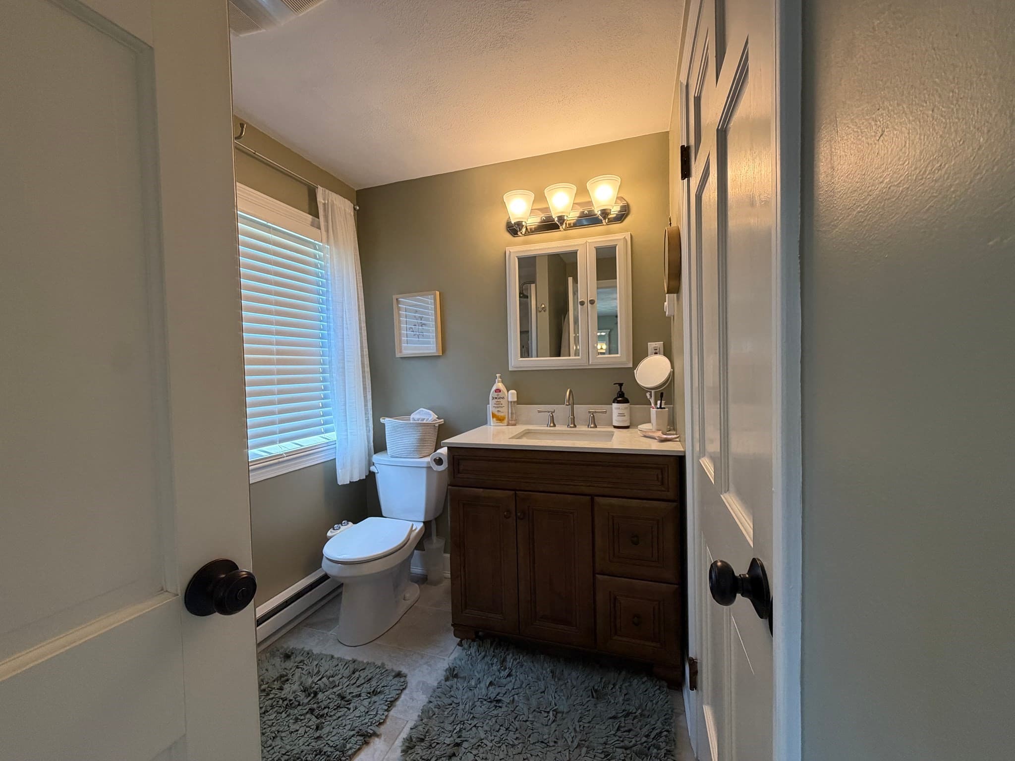 Single Family Residence at 4 Robertson Rd, Auburn MA 01501, Auburn, photo 29 of 32