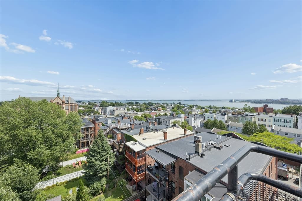 549 E 4th St # D5, Boston MA 02127 photo 12