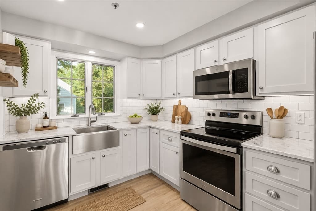 241 Carver Rd # 7, Plymouth MA 02360