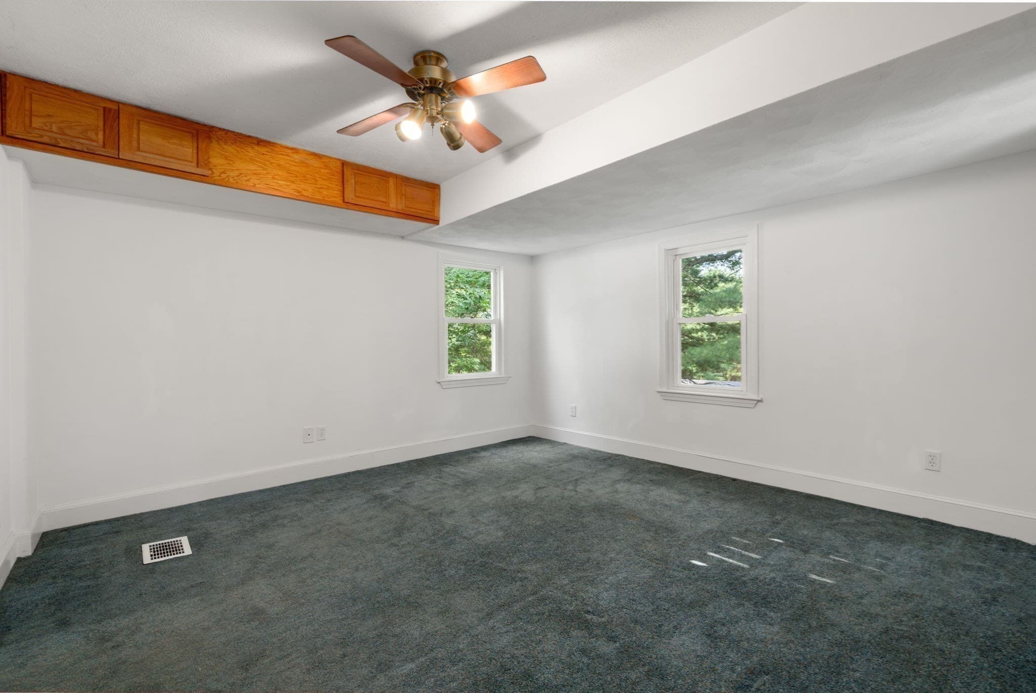 Single Family Residence at 287 Haverhill St, North Reading MA 01864, photo 9 of 34