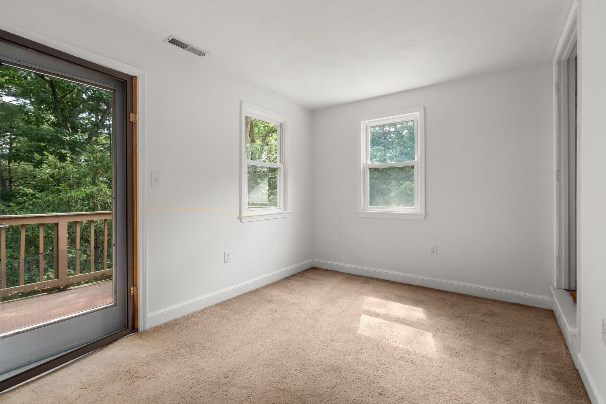 Single Family Residence at 287 Haverhill St, North Reading MA 01864, photo 19 of 34