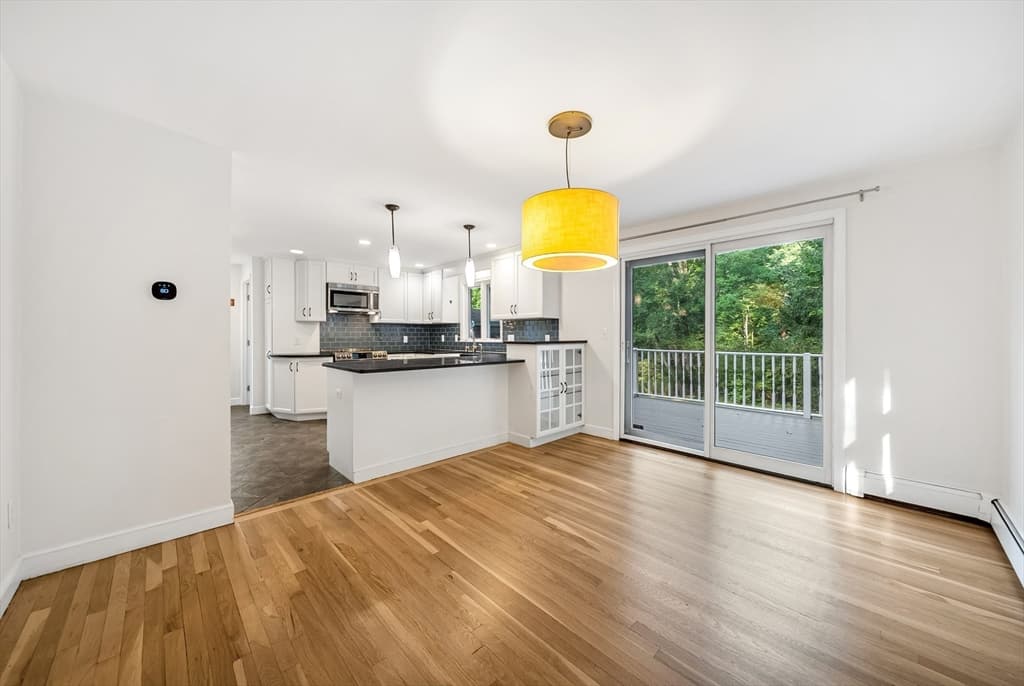 81 Seaver St, Wellesley MA 02481 photo 10