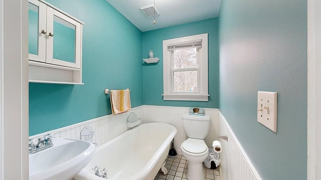 Single Family Residence at 8 Juniper St, West Brookfield MA 01585, West Brookfield, photo 25 of 42