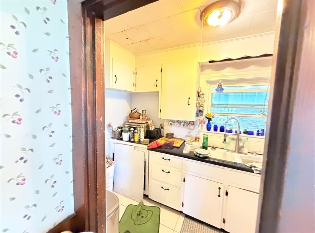 2 Abbott St, Haverhill MA 01835 photo 32