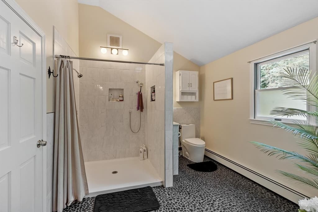 155 Winona St, Peabody MA 01960 photo 27