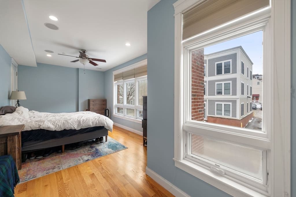 350 West 2nd St # 1, Boston MA 02127 photo 2