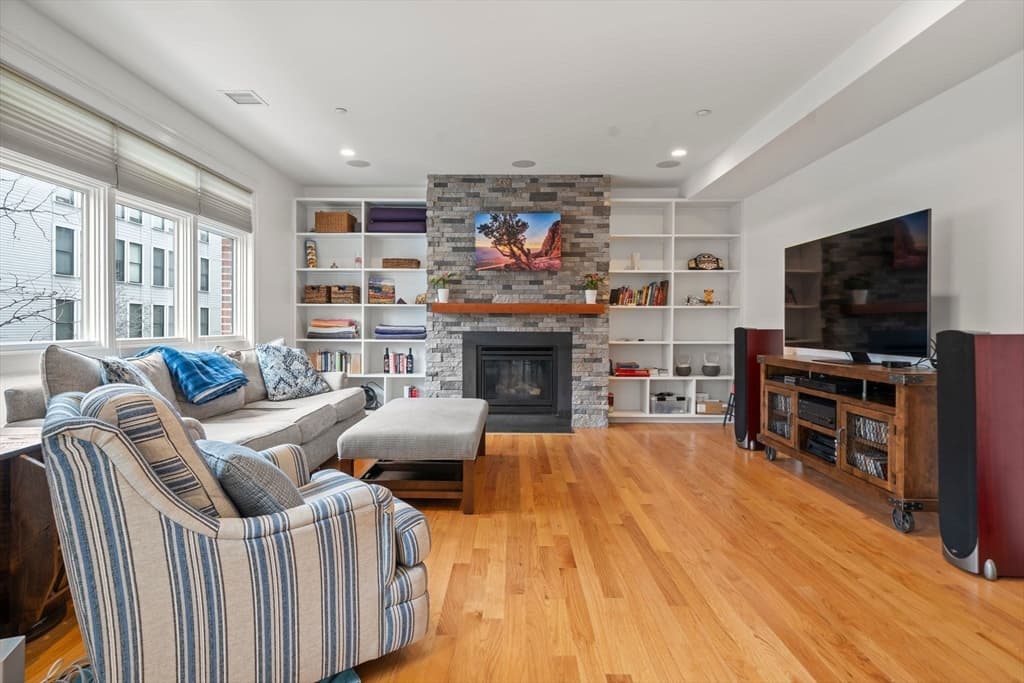 350 West 2nd St # 1, Boston MA 02127 photo 7