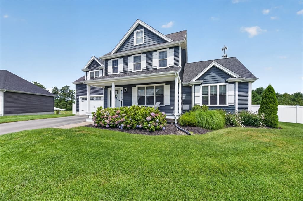 21 Bunker Ln, Lakeville MA 02347