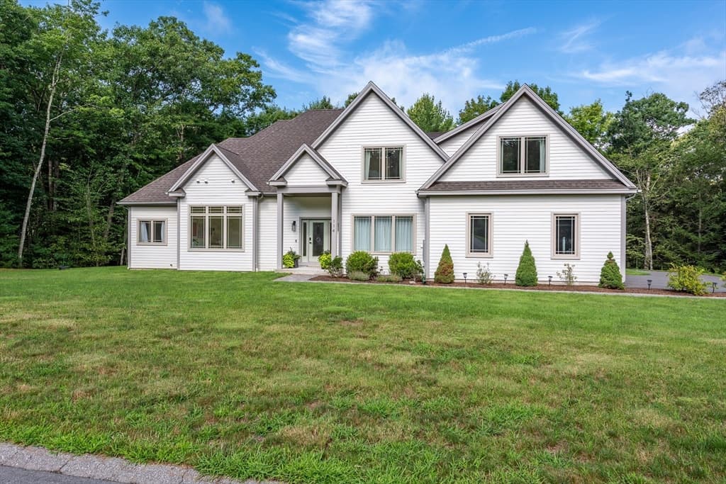 114 Lindenridge, Amherst MA 01002
