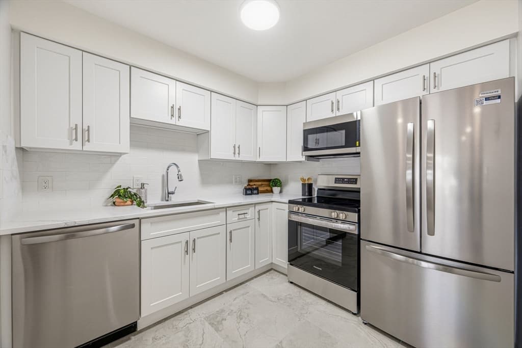 595 Revere Beach Pkwy # 40, Revere MA 02151 photo 7