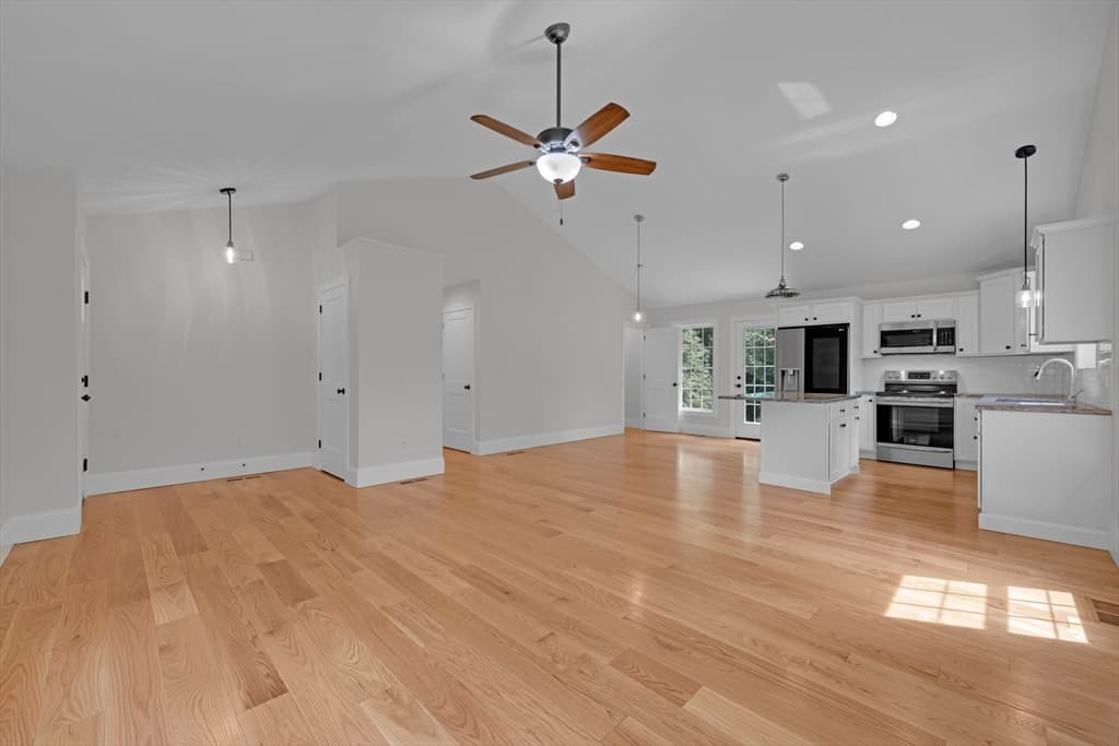 6 Depot St, Belchertown MA 01007 photo 5