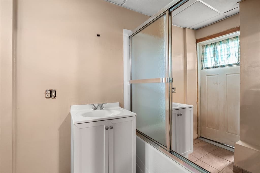 192 Lexington St, Boston MA 02128 photo 17