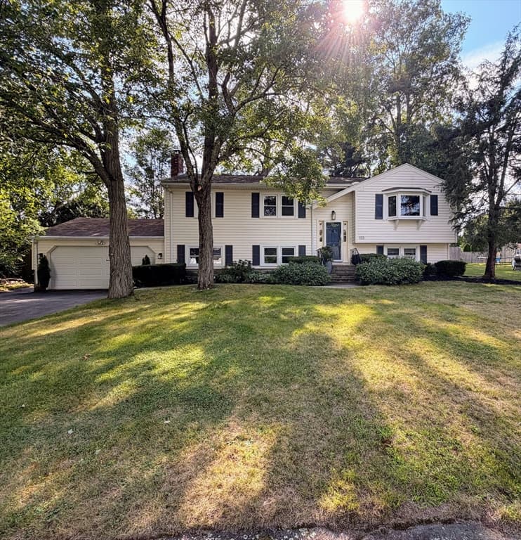 103 Kotlik St, Stoughton MA 02072