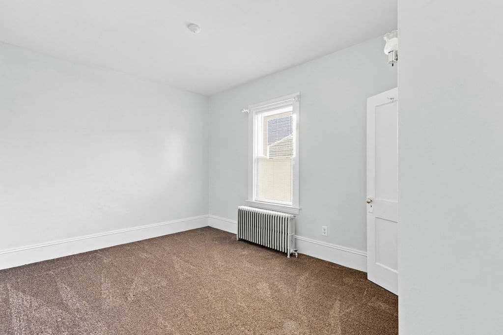 359-361 Brock Ave, New Bedford MA 02744 photo 14