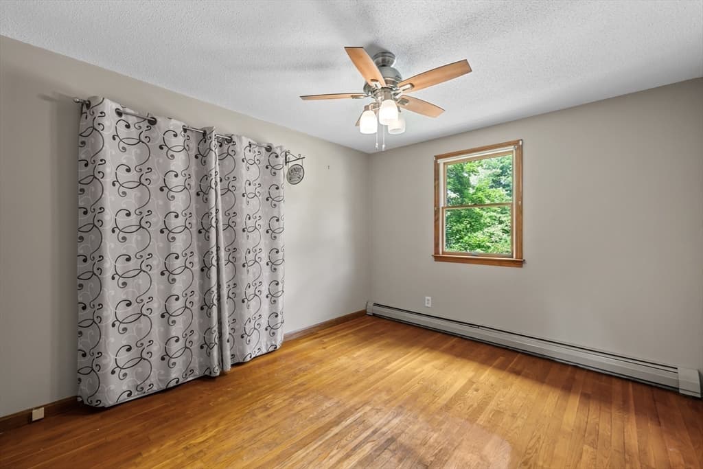 22 Smithville Rd, Spencer MA 01562 photo 9