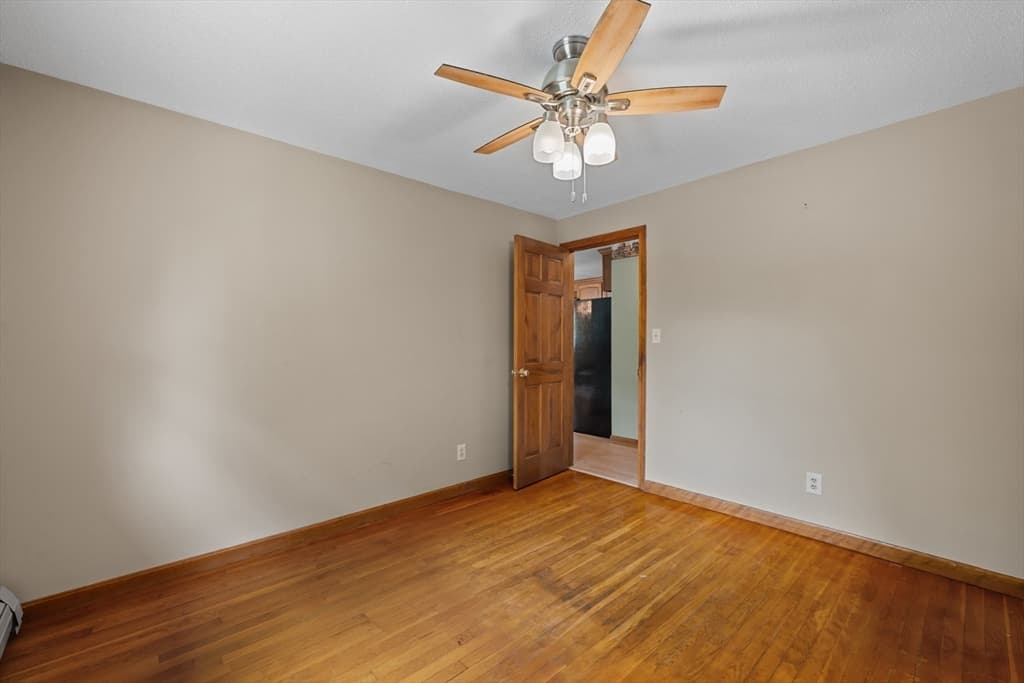 22 Smithville Rd, Spencer MA 01562 photo 11