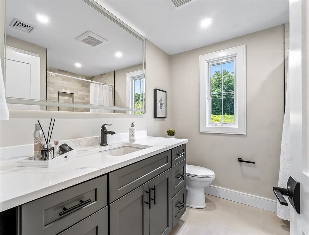 28 Fieldstone Dr, Burlington MA 01803 photo 20