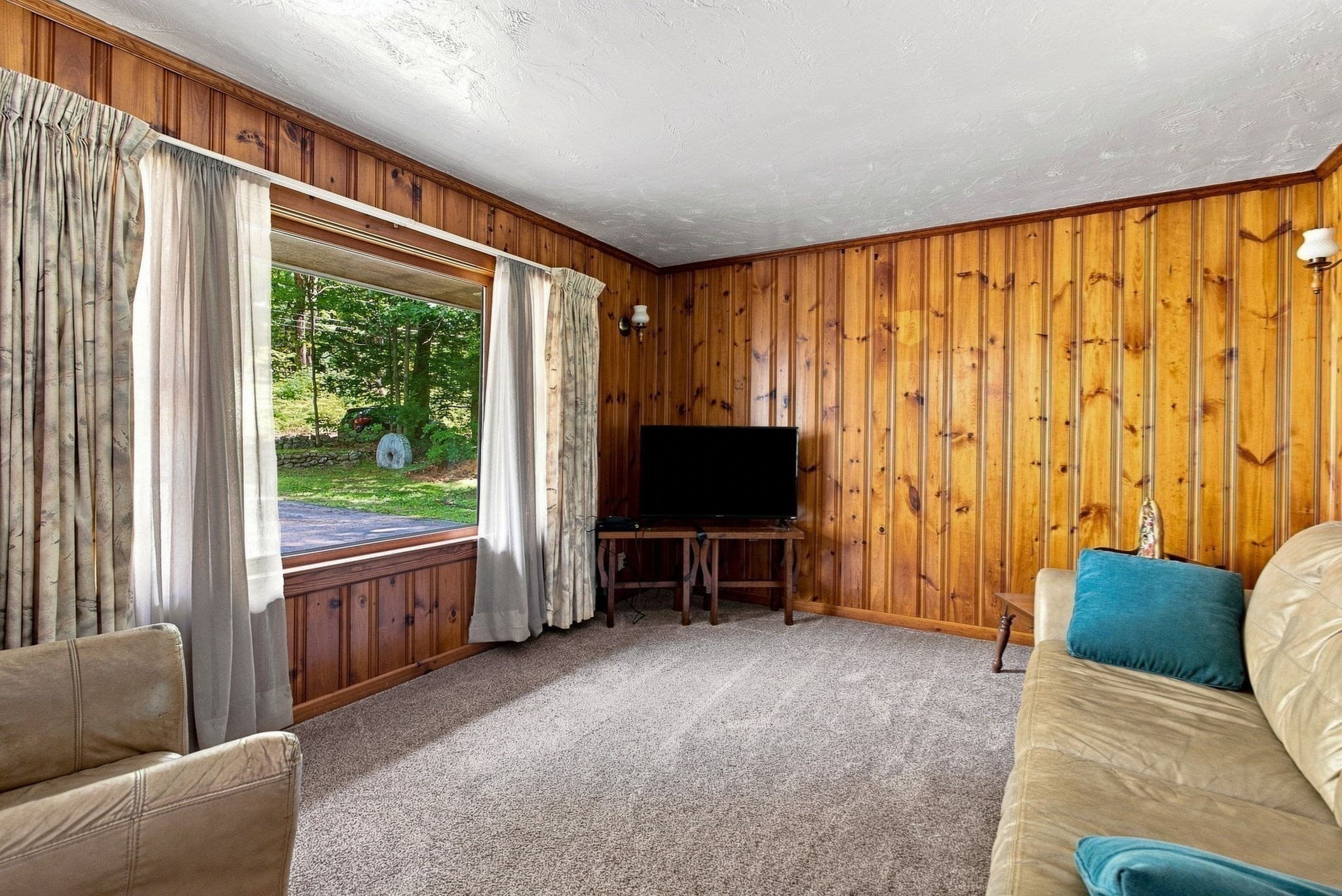 Single Family Residence at 262 West Street, Winchendon MA 01475, Winchendon, photo 6 of 23