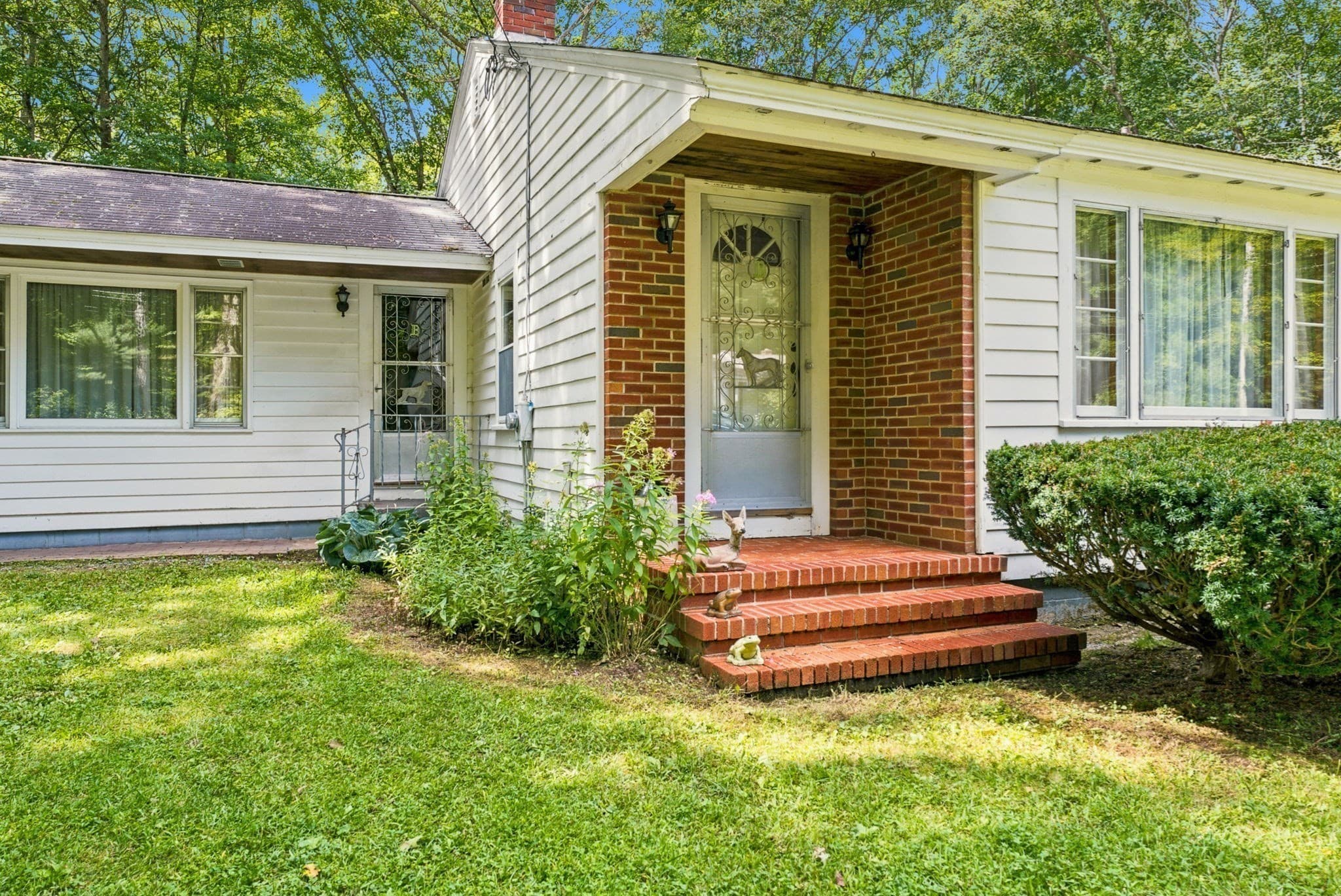 Single Family Residence at 262 West Street, Winchendon MA 01475, Winchendon, photo 3 of 23