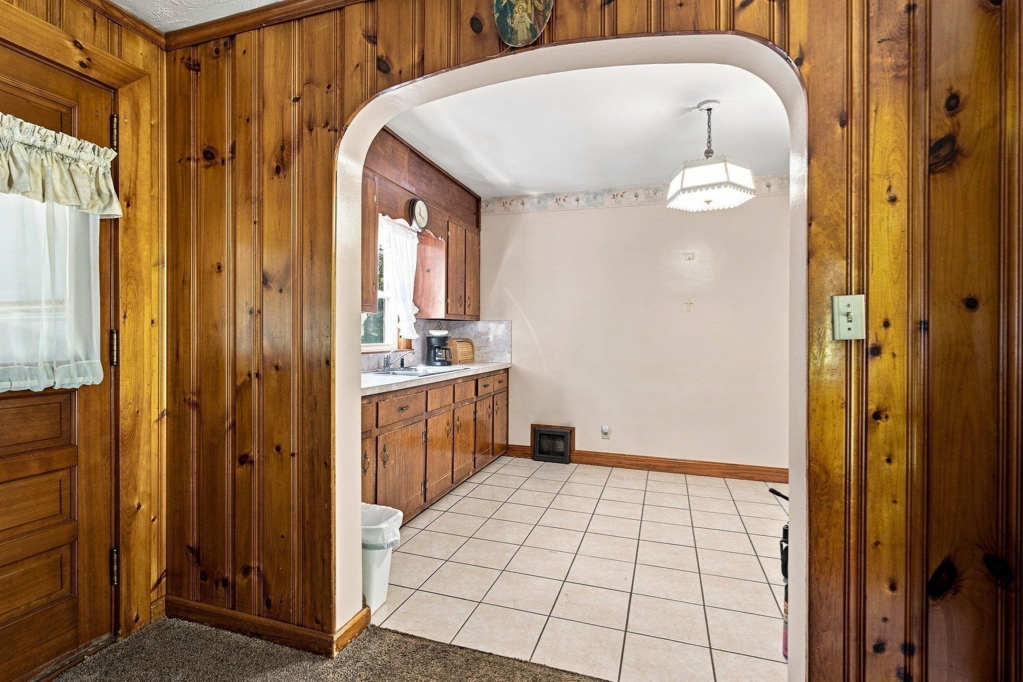 Single Family Residence at 262 West Street, Winchendon MA 01475, Winchendon, photo 8 of 23