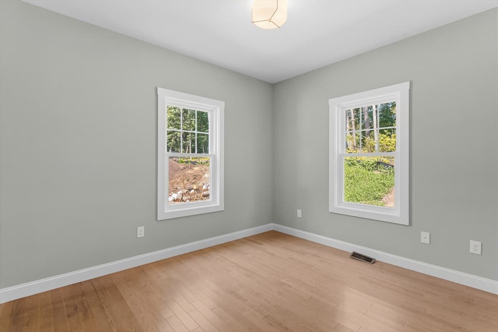 80 Hampstead St, Methuen MA 01844 photo 12