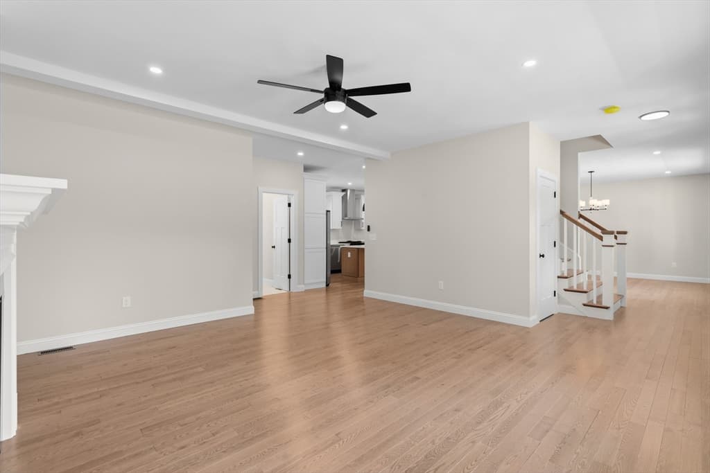 80 Hampstead St, Methuen MA 01844 photo 5