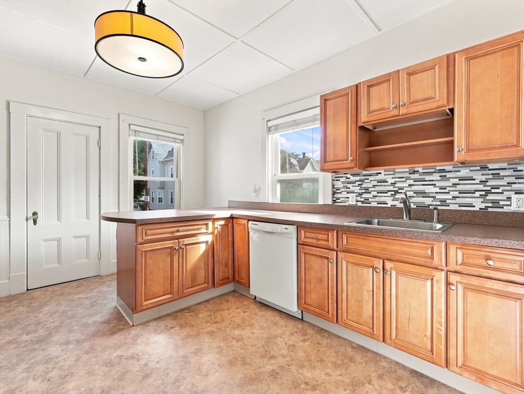 18 Crawford Street, Malden MA 02148 photo 10