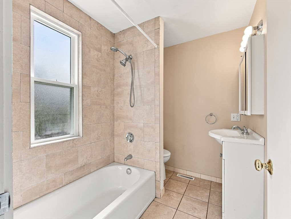 18 Crawford Street, Malden MA 02148 photo 19