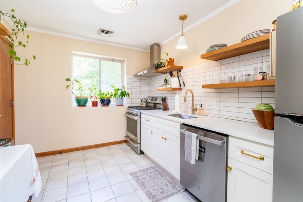 25 Bayberry Dr # 4, Sharon MA 02067 photo 2