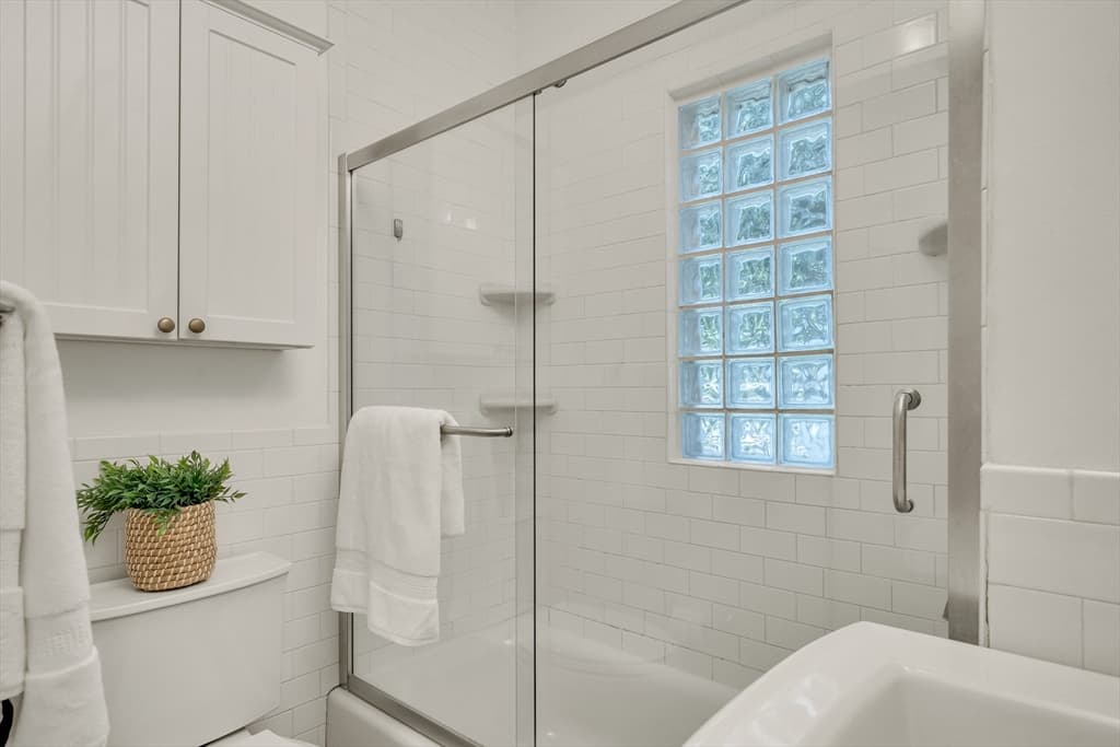 631 Chestnut Hill Ave # 631, Brookline MA 02445 photo 18