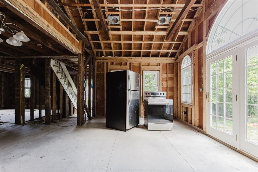166 Hull St, Hingham MA 02043 photo 6