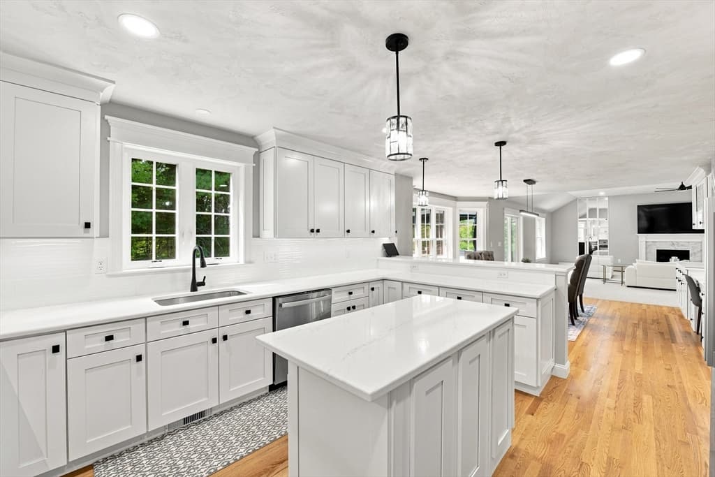 25 Greenbriar Dr, Shrewsbury MA 01545 photo 9